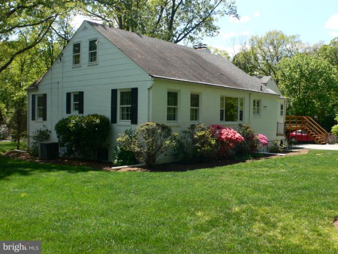 718 Midland Road Silver Spring, MD 20904 - Photo 30 of 30 Exterior (Rear)
