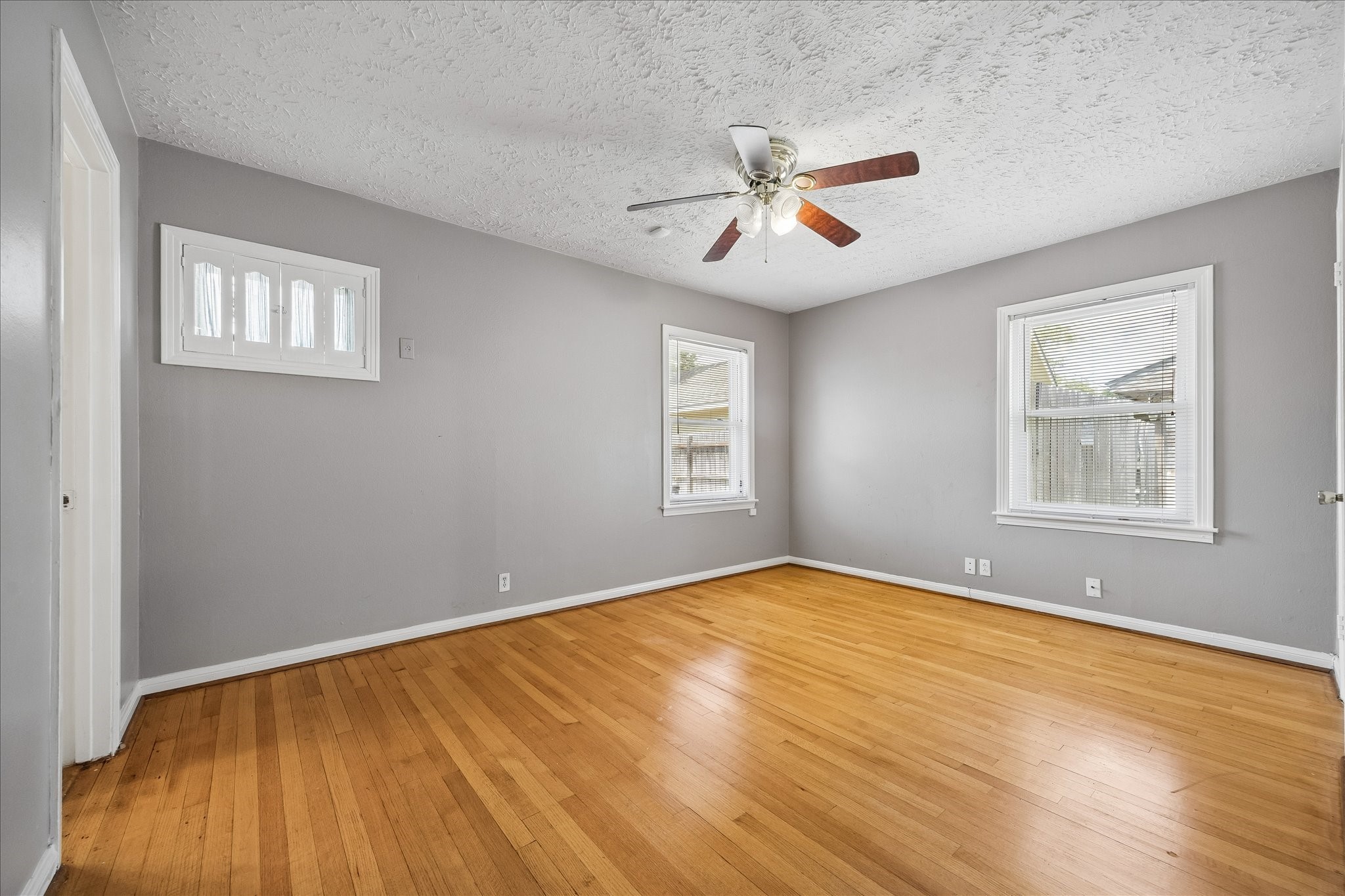 207 Eldridge Road Sugar Land, TX 77478 - Photo 8 of 16 Gallery Image 8