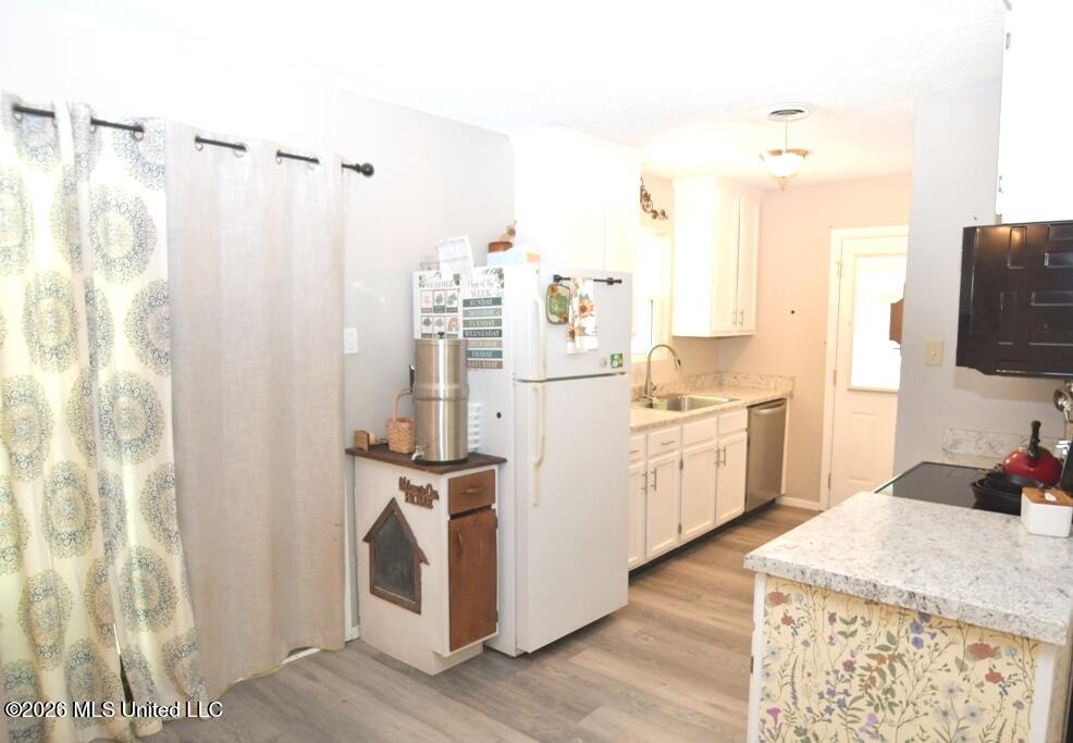 725 Shinault Road Byhalia, MS 38611 - Photo 7 of 39 Kitchen