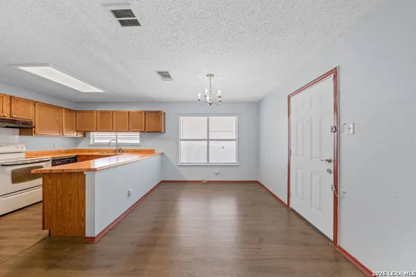 $1,500 | 7919 Wayside Trail, San Antonio, TX 78244