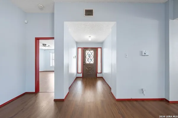 $1,500 | 7919 Wayside Trail, San Antonio, TX 78244