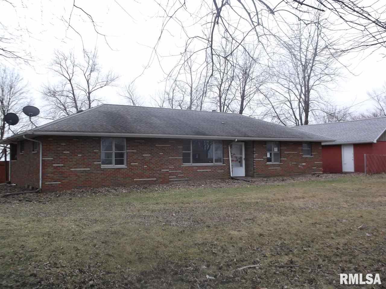 18124 West Farmington Road Trivoli, IL 61569 - Photo 2 of 12