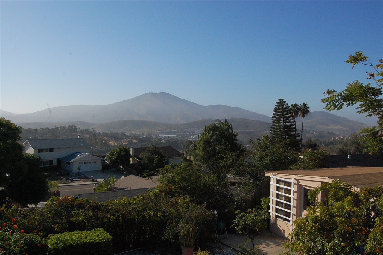 10059 View Crest Court Spring Valley, CA 91977 - Photo 20 of 20 Gallery Image 20
