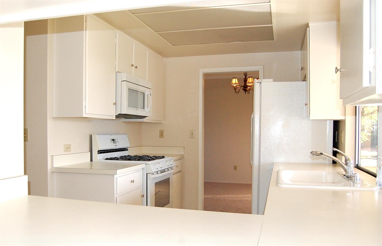 10059 View Crest Court Spring Valley, CA 91977 - Photo 8 of 20 Gallery Image 8