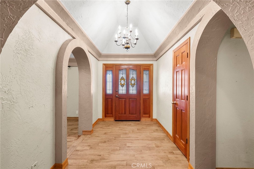 902 Searchlight Ranch Road Acton, CA 93510 - Photo 4 of 52 a view of an entryway with wooden floor