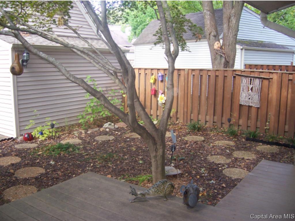 8 Country Place Springfield, IL 62703 - Photo 25 of 25