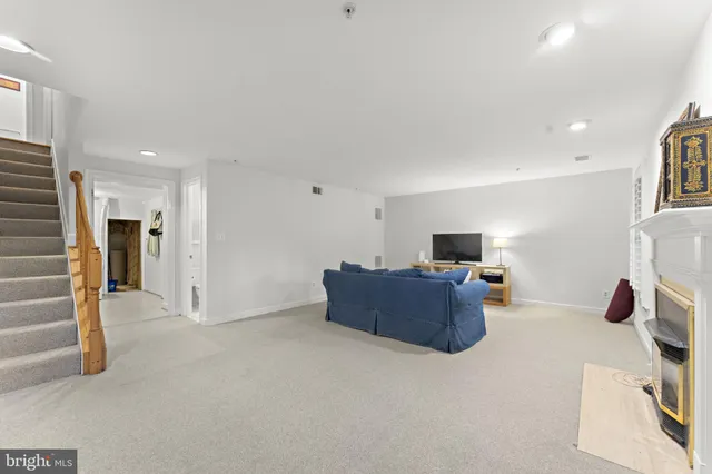 $585,000 | 10934 Rocky Mt Way, Silver Spring, MD 20902