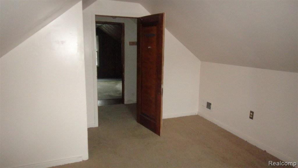 99 Ruth Avenue Pontiac, MI 48341 - Photo 17 of 19 DSC08516.JPG