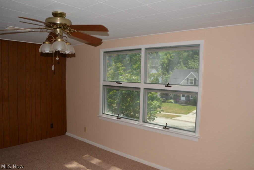 4313 Neville Road Cleveland, OH 44121 - Photo 16 of 20
