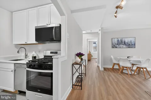 $210,000 | 1121 Arlington Boulevard, Unit 207, Arlington, VA 22209