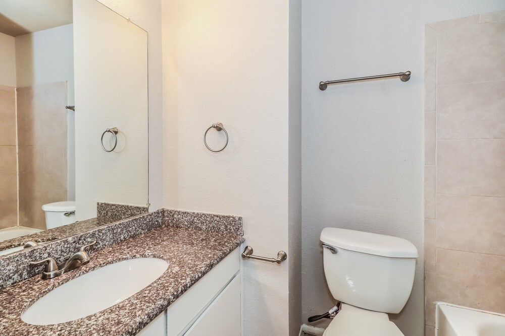 16227 Corsair Road Houston, TX 77053 - Photo 12 of 16