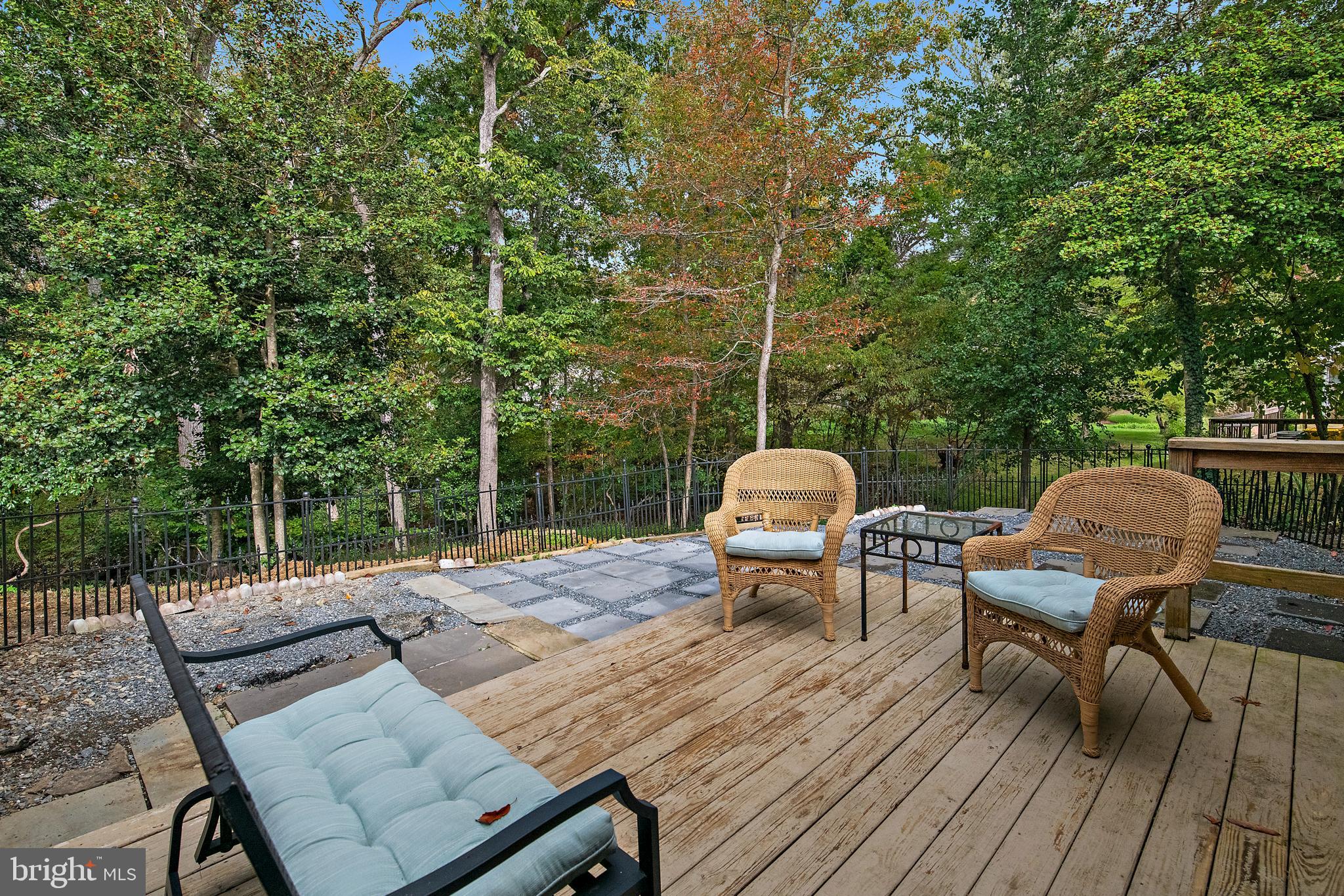 932 Riversedge Circle Annapolis, MD 21401 - Photo 25 of 42 a backyard of a house with seating space