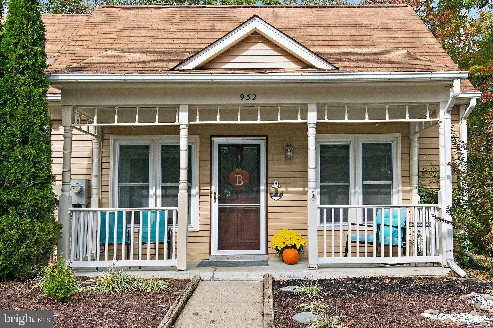 932 Riversedge Circle Annapolis, MD 21401 - Photo 4 of 42 front view of a house