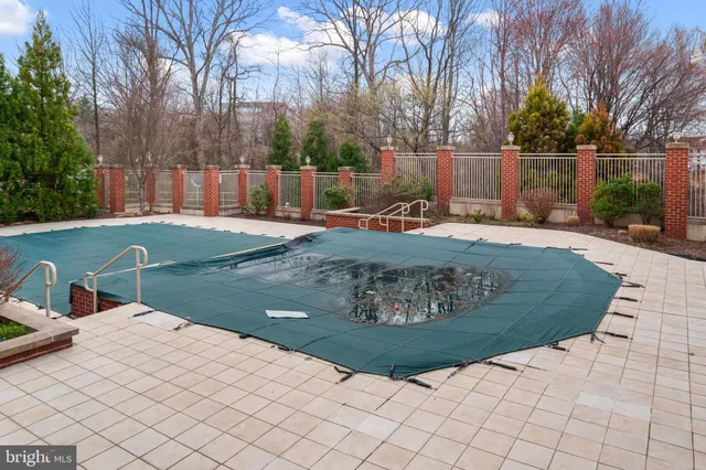 $429,900 | 4480 Market Commons Drive, Unit 505, Fairfax, VA 22033