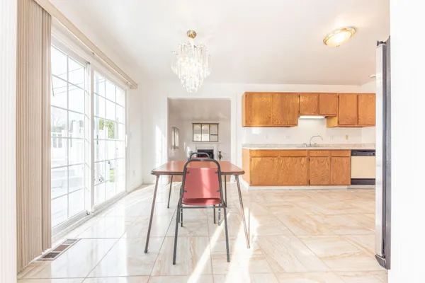 $325,000 | 457 North Sybald Street, Westland, MI 48185