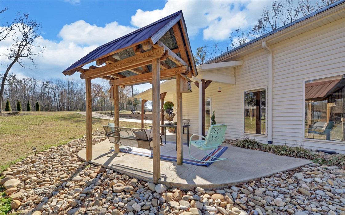 1483 Roper Road Lavonia, GA 30553 - Photo 4 of 45