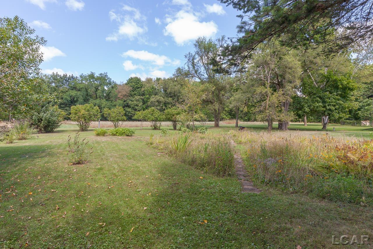 2428 Curtis Road Adrian, MI 49221 - Photo 20 of 22 50152711-264cf93b-e0b8-4a68-8c27-aa798b1094c9.JPG