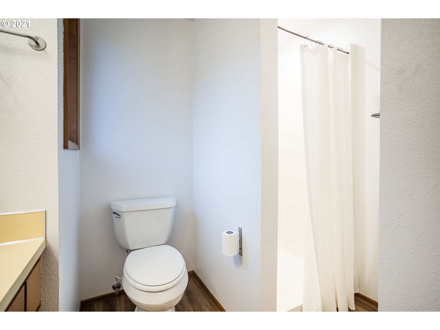4039 Dillard Road Eugene, OR 97405 - Photo 22 of 32 Gallery Image 22