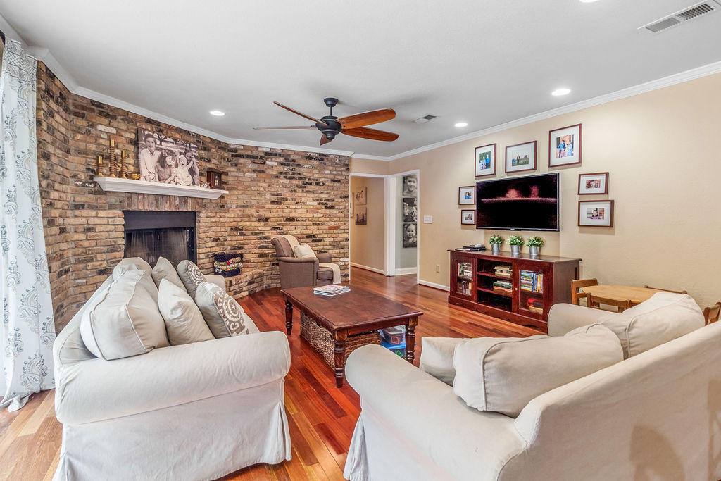 2135 Semur Road Pensacola, FL 32503 - Photo 14 of 37 a living room with furniture and a flat screen tv