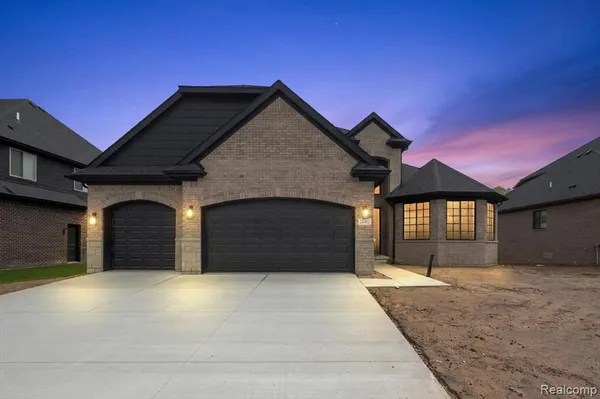 $699,900 | 24462 Sawgrass Drive, Macomb, MI 48042
