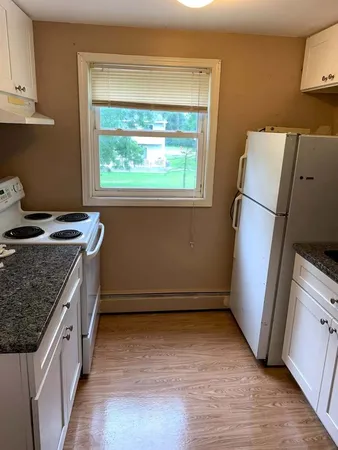 $1,275 | 3 East Main Street, Unit 1, Cary, IL 60013