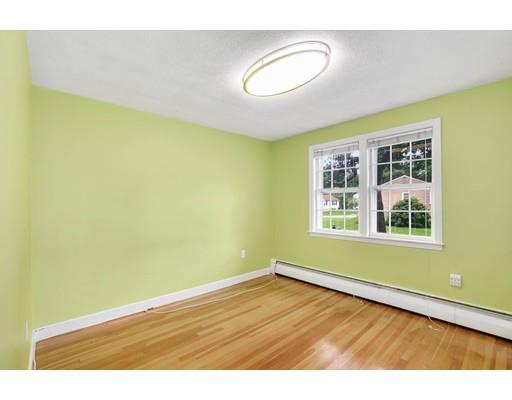53 Skelton Road Burlington, MA 01803 - Photo 11 of 29 Gallery Image 11