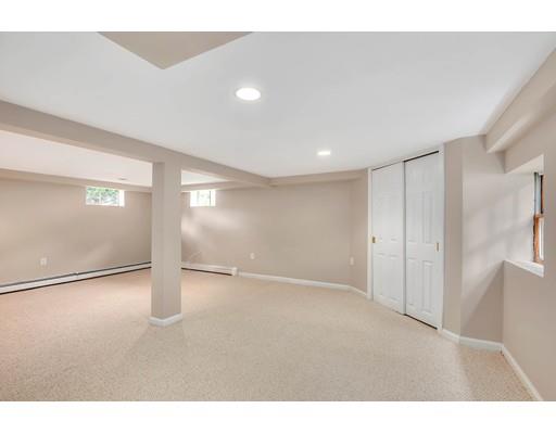 53 Skelton Road Burlington, MA 01803 - Photo 17 of 29 Gallery Image 17