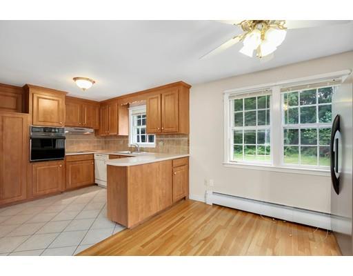 53 Skelton Road Burlington, MA 01803 - Photo 7 of 29 Gallery Image 7