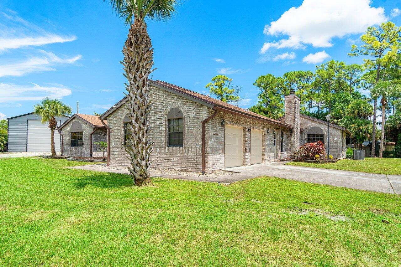 16915 63rd Road North Loxahatchee, FL 33470 - Photo 4 of 57 003-1691563rdRoadNorth-Loxahatchee-FL-33