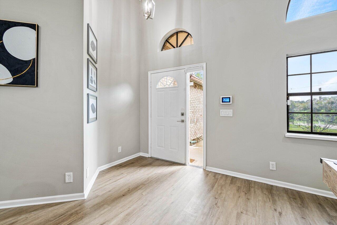 16915 63rd Road North Loxahatchee, FL 33470 - Photo 10 of 57 009-1691563rdRoadNorth-Loxahatchee-FL-33