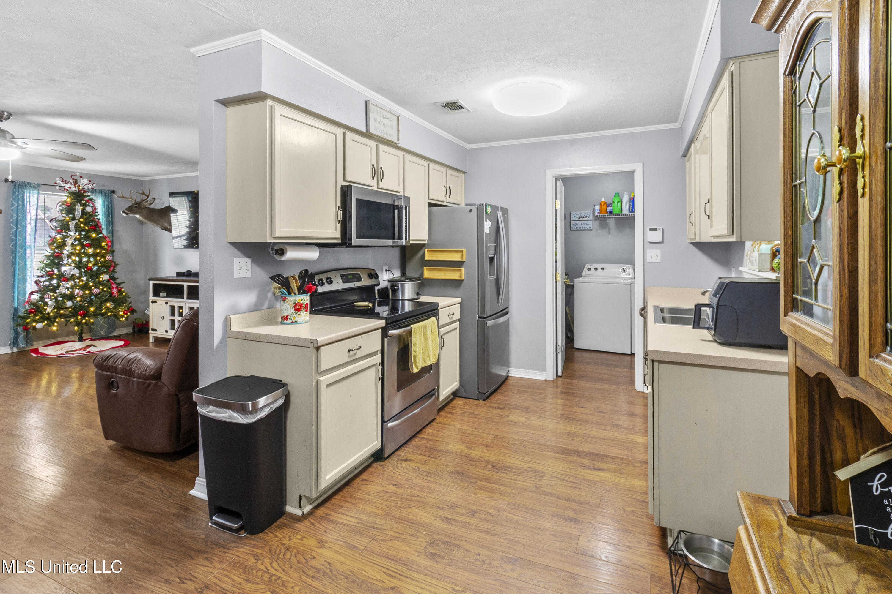 23 Ashley Drive Perkinston, MS 39573 - Photo 5 of 29 IMG_4717