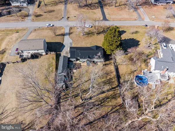 a view of a back yard of the house