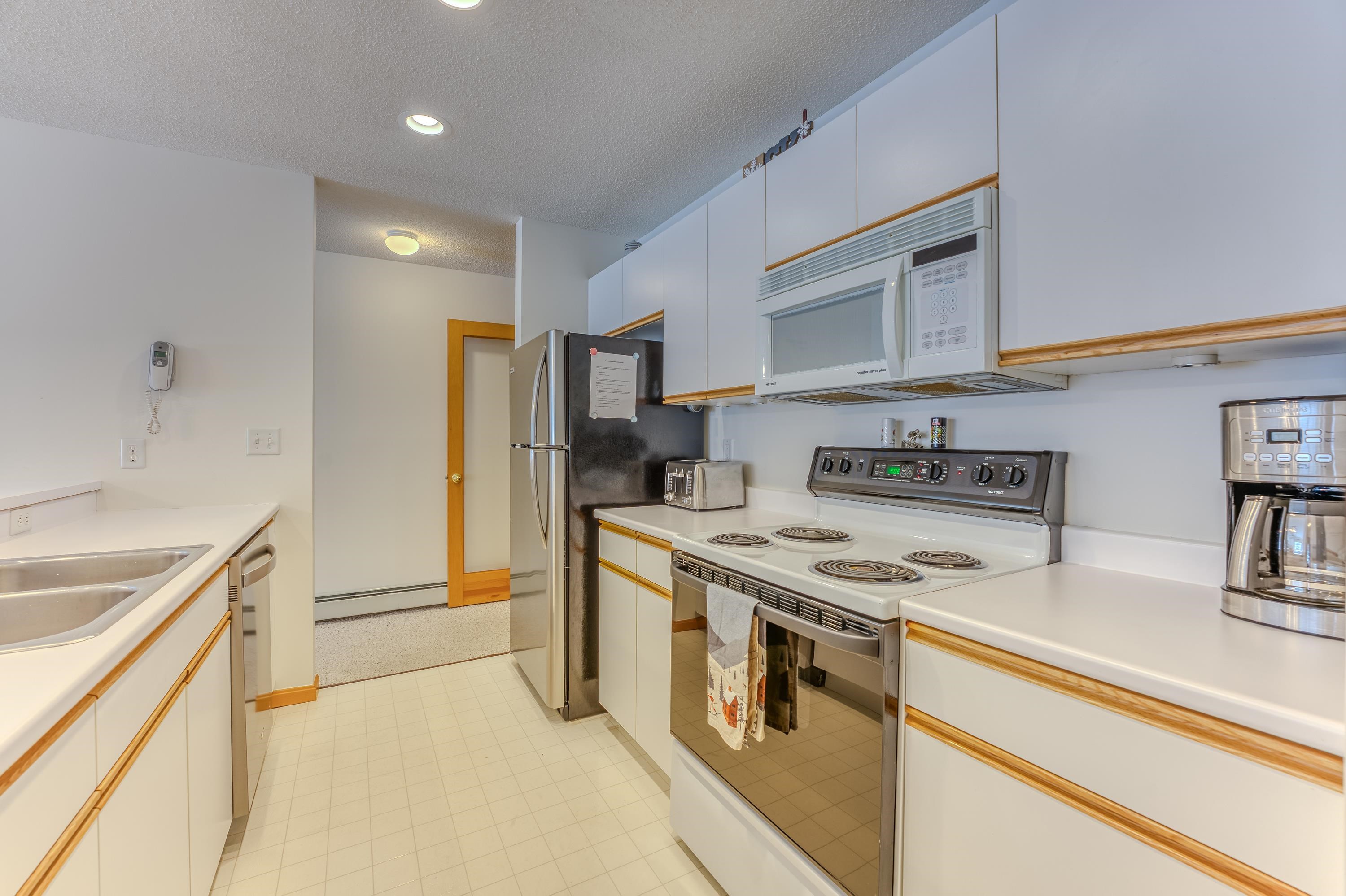 67 Stickney Circle, Unit 38 Carroll, NH 03595 - Photo 9 of 30