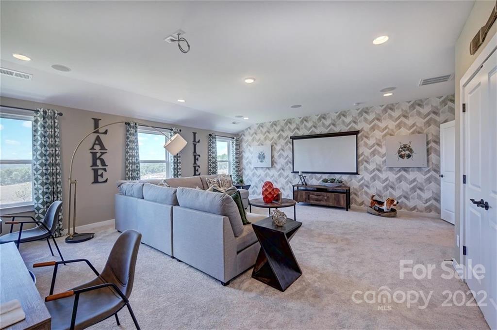 15228 Shallow Ridge Road, Unit 271 Charlotte, NC 28278 - Photo 29 of 33 Gallery Image 29