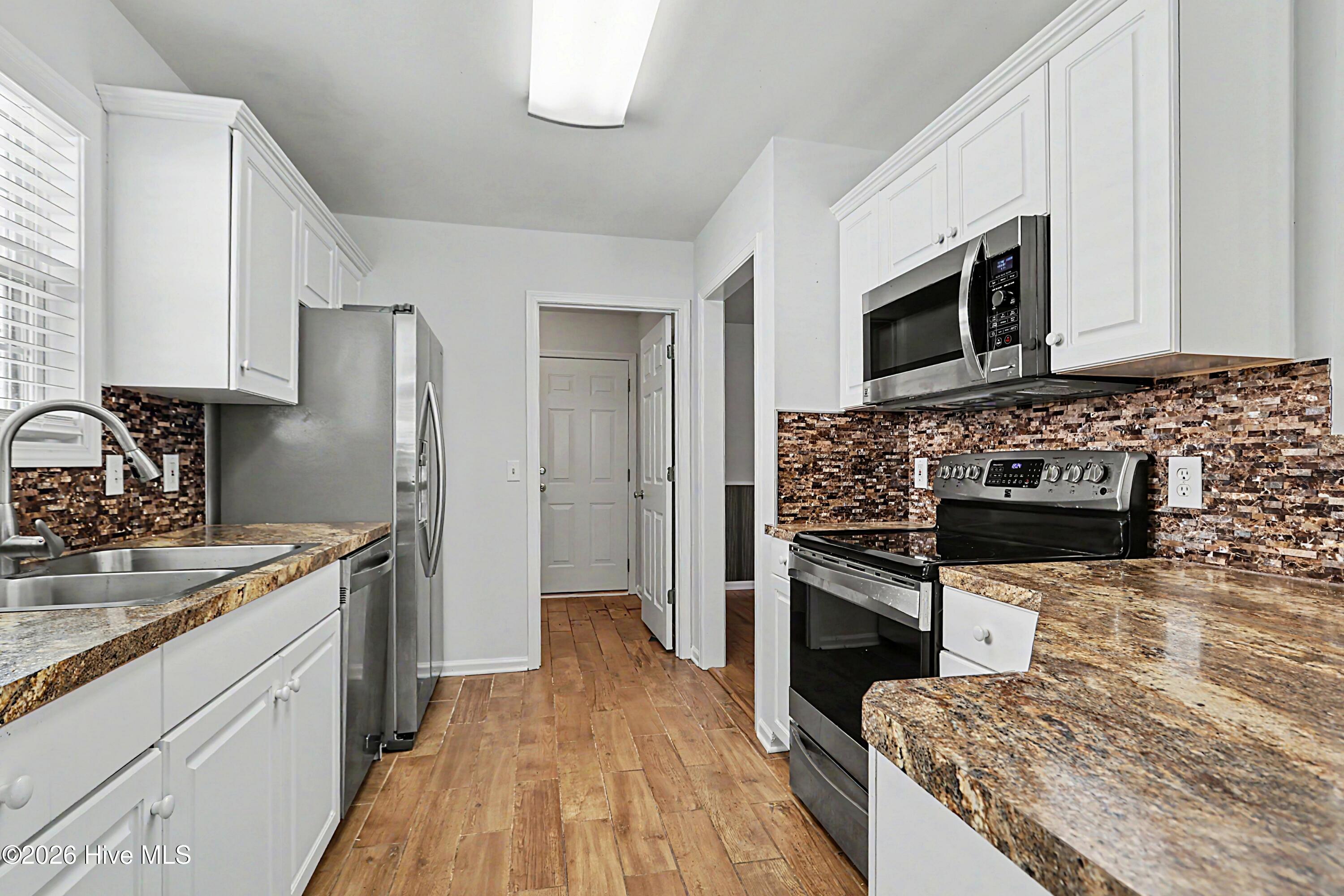 5103 Long Pointe Road Wilmington, NC 28409 - Photo 11 of 32 Gallery Image 11