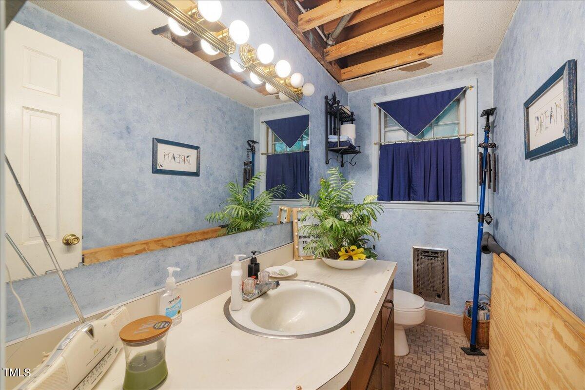 4117 White Pine Drive Raleigh, NC 27612 - Photo 15 of 32 19-4117 White Pine Dr