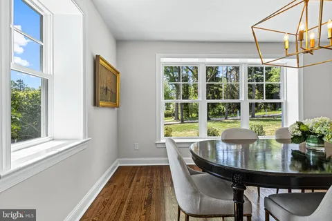 $2,100,000 | 1611 Lark Lane, Villanova, PA 19085