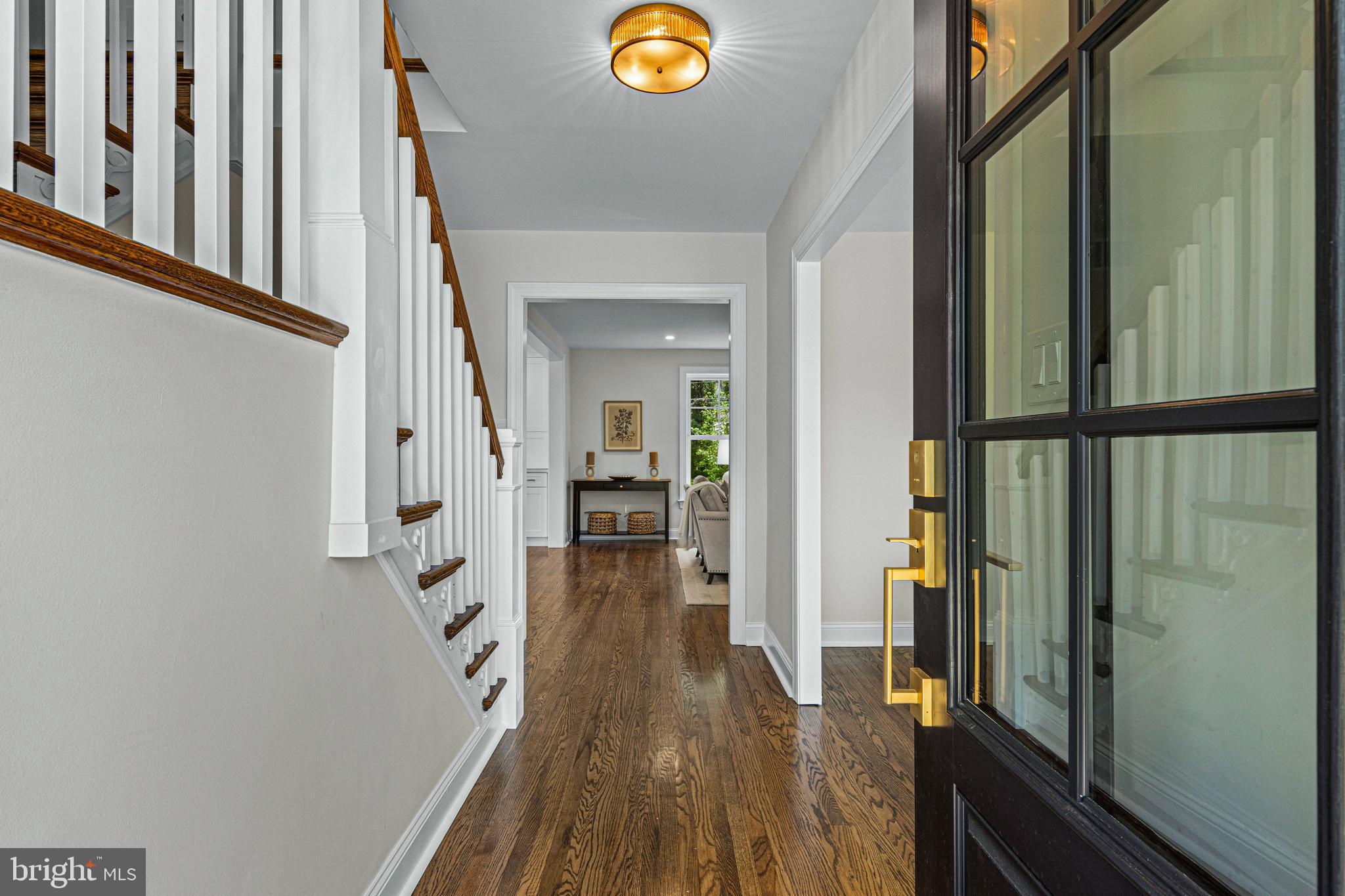 1611 Lark Lane Villanova, PA 19085 - Photo 3 of 67 Welcome thru new glass panelled Therma Tru door