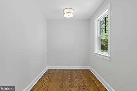 $2,100,000 | 1611 Lark Lane, Villanova, PA 19085