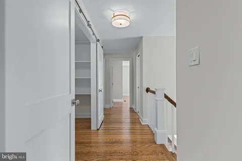 $2,100,000 | 1611 Lark Lane, Villanova, PA 19085