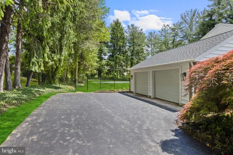 $2,100,000 | 1611 Lark Lane, Villanova, PA 19085