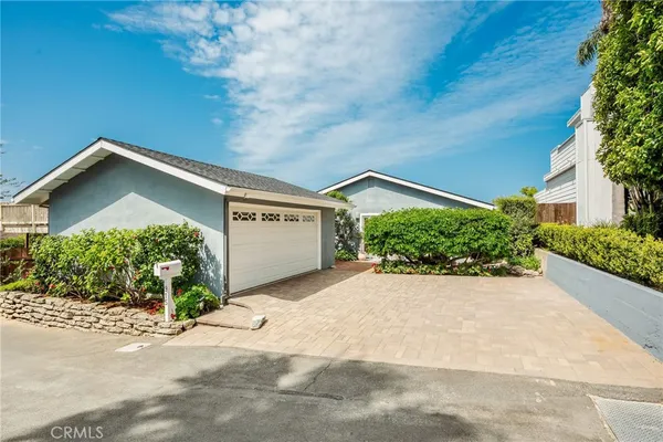 $7,495 | 915 Miramar Street, Laguna Beach, CA 92651