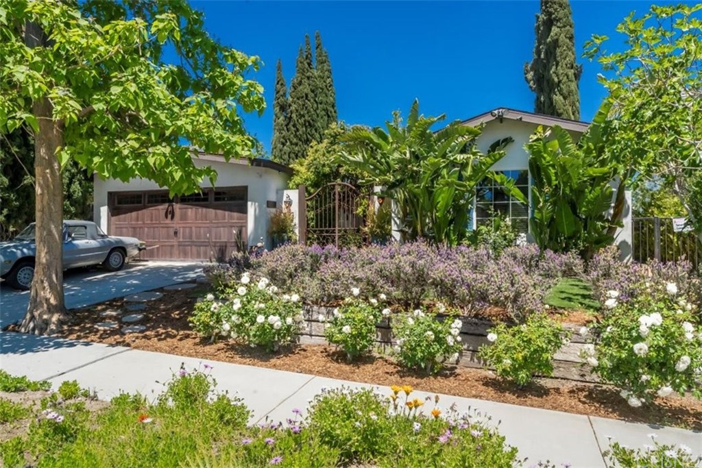 19701 Green Mountain Drive Newhall, CA 91321 - Photo 1 of 37 Beautifully landscaped single story home!