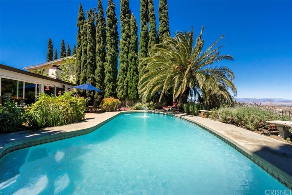 19701 Green Mountain Drive Newhall, CA 91321 - Photo 22 of 37