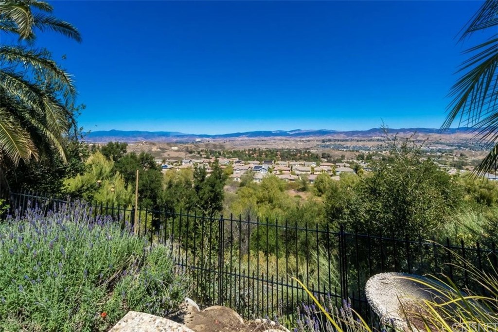 19701 Green Mountain Drive Newhall, CA 91321 - Photo 25 of 37