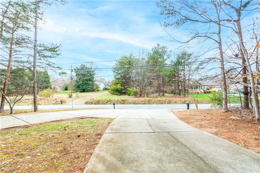 3896 Waterview Road High Point, NC 27265 - Photo 35 of 36 Gallery Image 35
