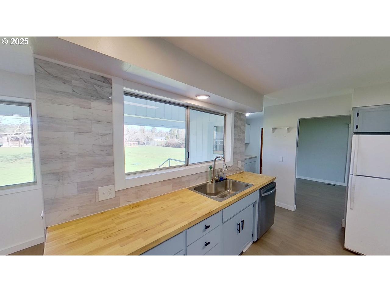 5878 Nonpareil Road Sutherlin, OR 97479 - Photo 14 of 46
