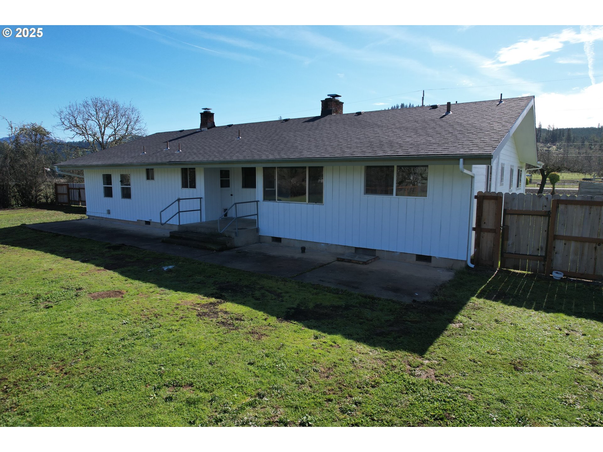 5878 Nonpareil Road Sutherlin, OR 97479 - Photo 45 of 46