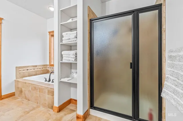 $1,135,000 | 29 Pointe At Goldfork Court, Donnelly, ID 83615