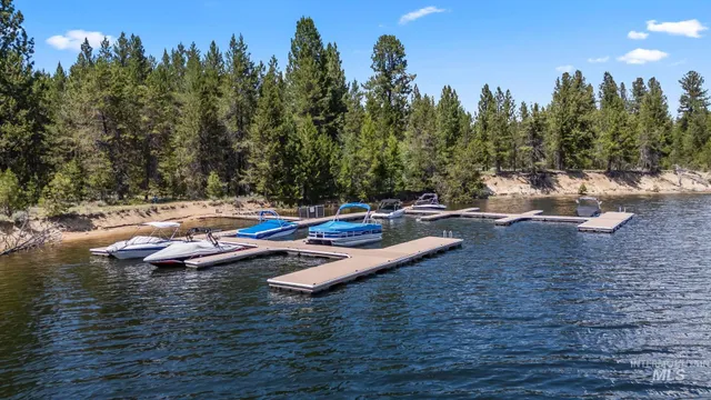 $1,135,000 | 29 Pointe At Goldfork Court, Donnelly, ID 83615
